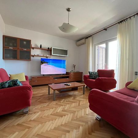 Apartment Lily Podstrana Buitenkant foto