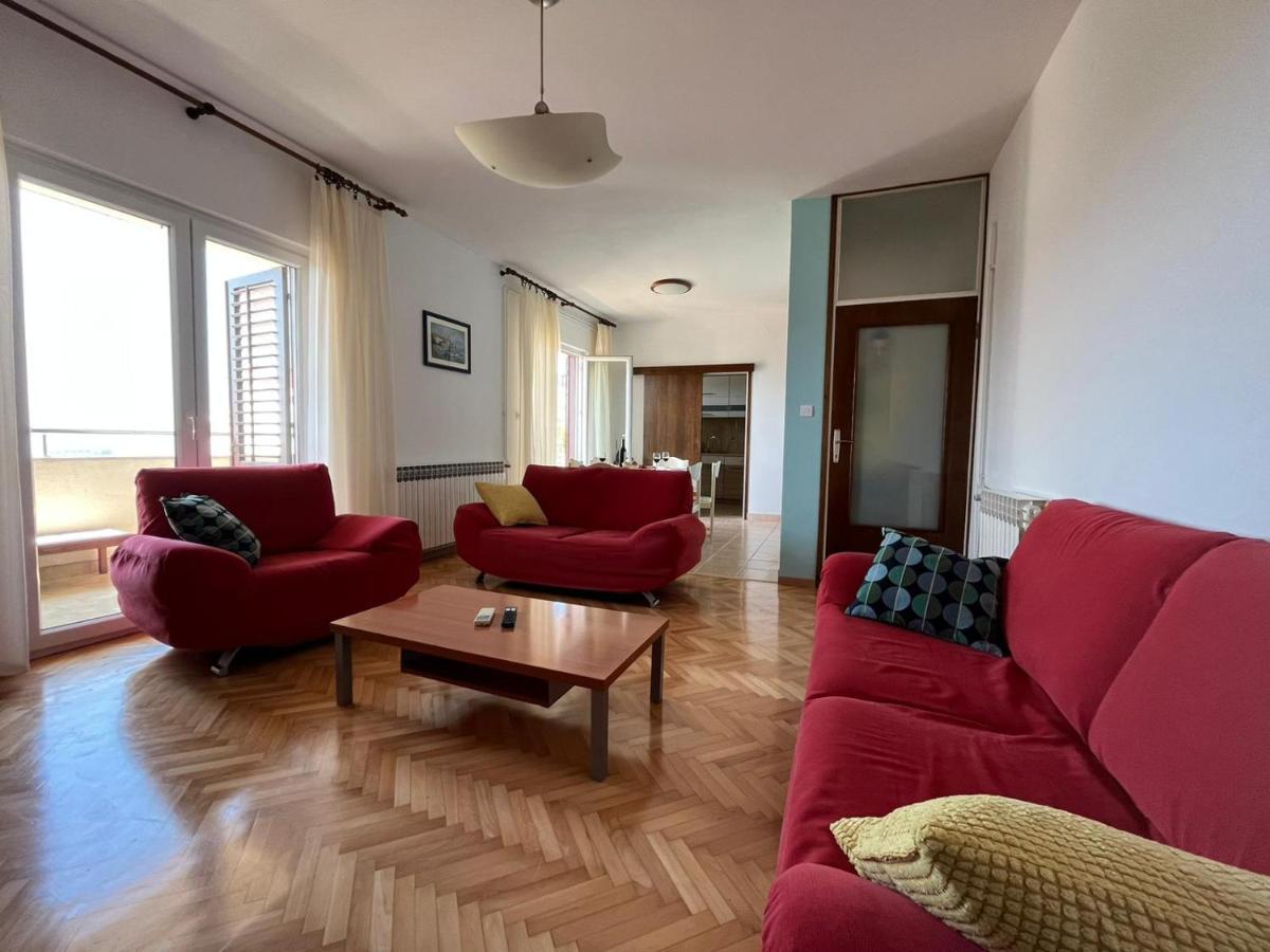 Apartment Lily Podstrana Buitenkant foto